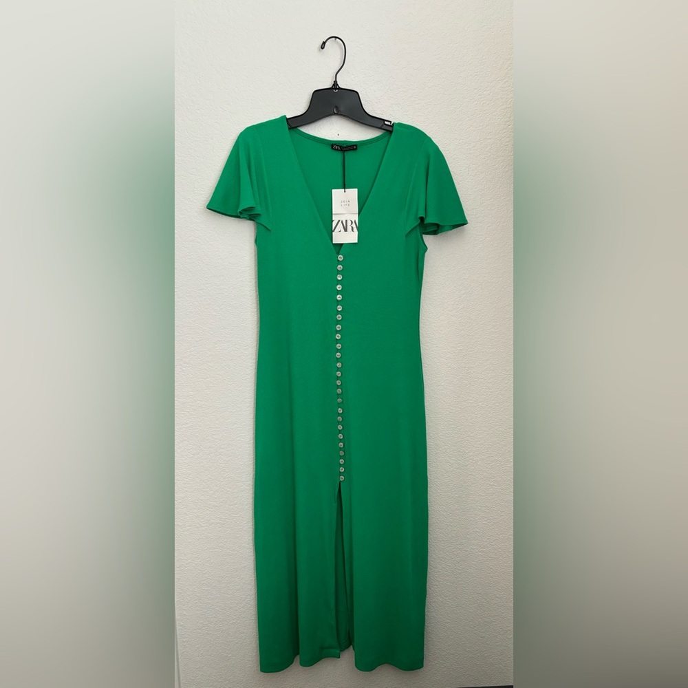NEW Zara Green Ribbed Dress.